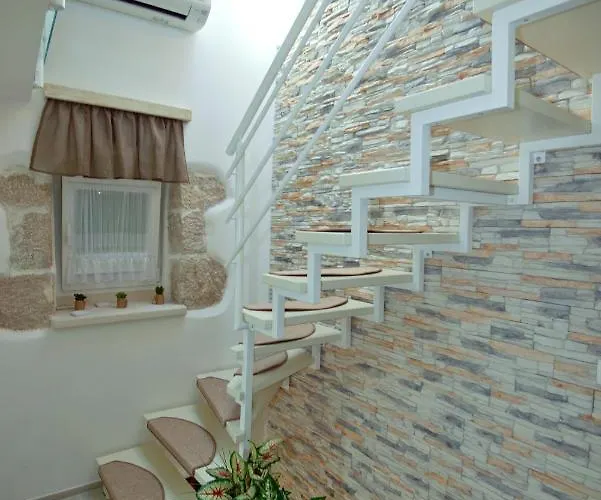 Apartment Sanjin Antique *